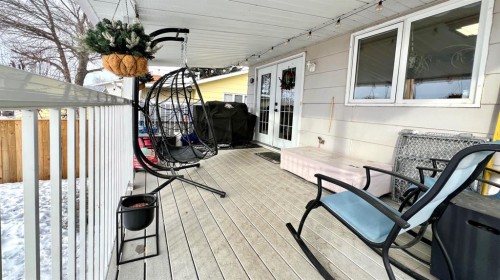 121 Shacker Crescent South, Hanna, AB - Outdoor With Deck Patio Veranda With Exterior