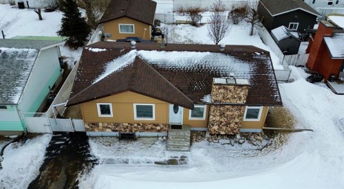 513 6Th Ave West, Hanna, AB - Outdoor