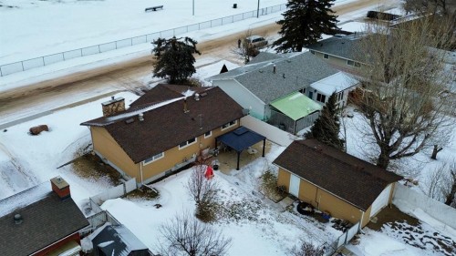 513 6Th Ave West, Hanna, AB - Outdoor