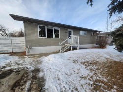 403 11 Street EAST Drumheller, AB T0J 0Y5