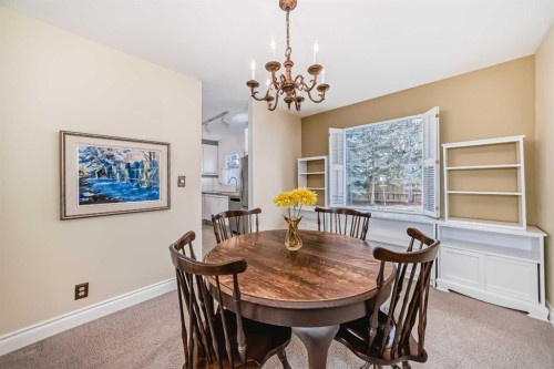 6623 Lethbridge Crescent Sw, Calgary, AB - Indoor Photo Showing Dining Room