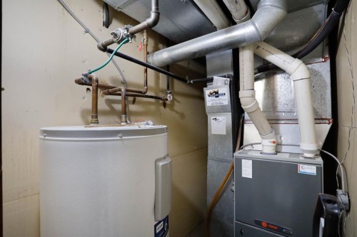 5 Fairview Crescent East, Brooks, AB - Indoor Photo Showing Basement