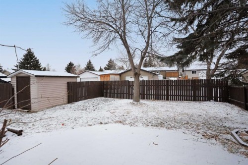 5 Fairview Crescent East, Brooks, AB - Outdoor