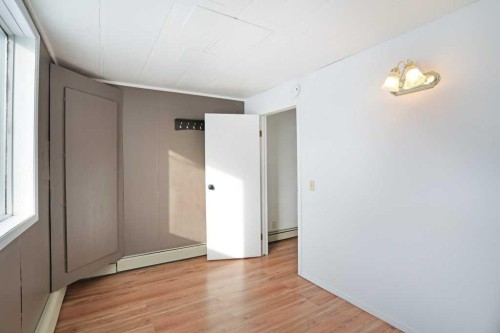 102 Centre Street, Duchess, AB 