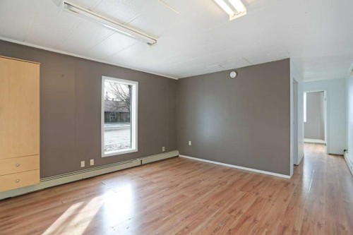 102 Centre Street, Duchess, AB 