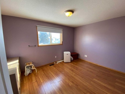 12 Pleasant Park Place West, Brooks, AB - Indoor Photo Showing Other Room