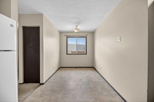 5419 56A Street Close, Olds, AB - Indoor Photo Showing Other Room