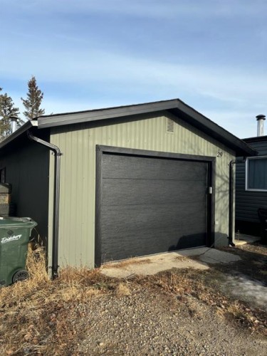 29 Southridge Crescent, Didsbury, AB - Outdoor