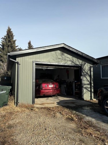 29 Southridge Crescent, Didsbury, AB - Outdoor