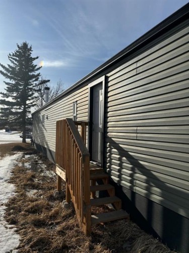 29 Southridge Crescent, Didsbury, AB - Outdoor