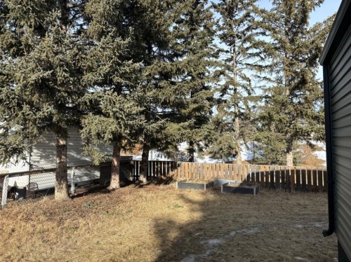 29 Southridge Crescent, Didsbury, AB - Outdoor