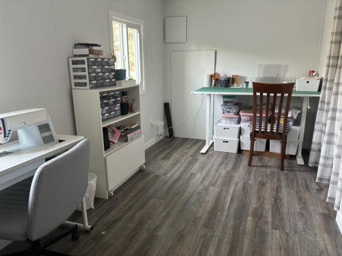 29 Southridge Crescent, Didsbury, AB - Indoor