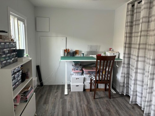 29 Southridge Crescent, Didsbury, AB - Indoor Photo Showing Office