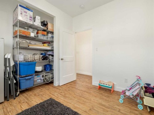 7034 48 Street, Taber, AB - Indoor Photo Showing Other Room