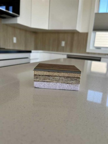 7034 48 Street, Taber, AB - Indoor Photo Showing Other Room