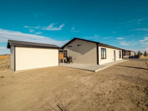 7034 48 Street, Taber, AB - Outdoor With Exterior