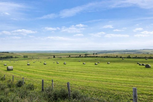 271109 50 Range Road, Cochrane, AB 