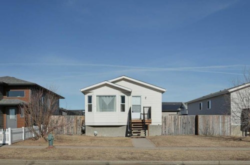 1620 2nd Avenue EAST Brooks, AB T1R 1K3