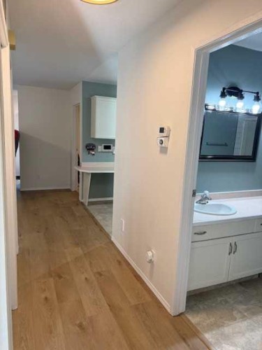 830 Birchwood Close, Drumheller, AB - Indoor Photo Showing Other Room