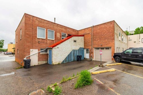 505 7 Street South, Lethbridge, AB 
