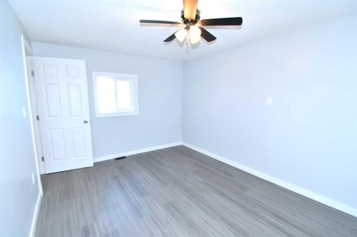 24-831 2 Avenue, Bassano, AB 