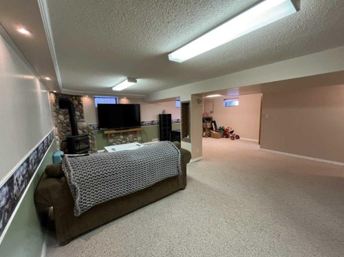 4617 51 Avenue, Taber, AB - Indoor