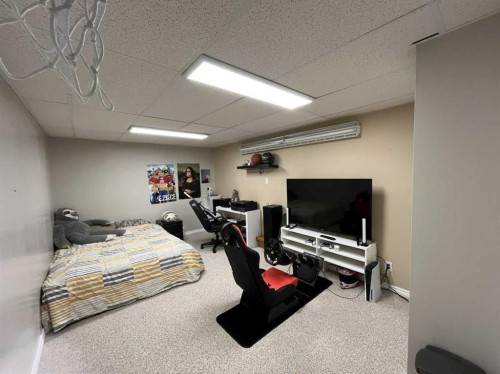 4617 51 Avenue, Taber, AB - Indoor Photo Showing Basement