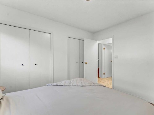 32 Upland Crescent, Brooks, AB - Indoor Photo Showing Bedroom