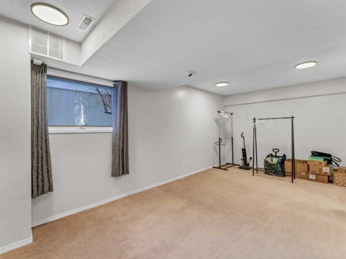 32 Upland Crescent, Brooks, AB - Indoor Photo Showing Other Room