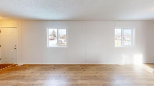 14-831 2 Avenue, Bassano, AB 