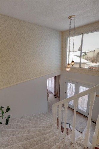 710 Bankview Close, Drumheller, AB - Indoor Photo Showing Other Room