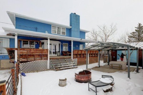 710 Bankview Close, Drumheller, AB - Outdoor With Deck Patio Veranda