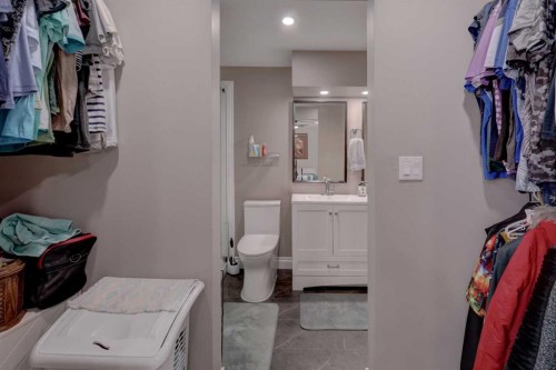 336 Mabbott Road, Drumheller, AB - Indoor