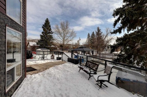 336 Mabbott Road, Drumheller, AB - Outdoor