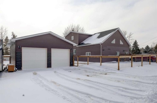 336 Mabbott Road, Drumheller, AB - Outdoor