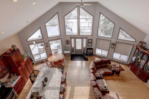 336 Mabbott Road, Drumheller, AB - Indoor