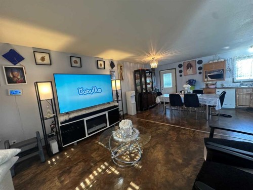 200 Upland Boulevard West, Brooks, AB - Indoor