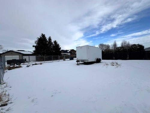 200 Upland Boulevard West, Brooks, AB - Outdoor