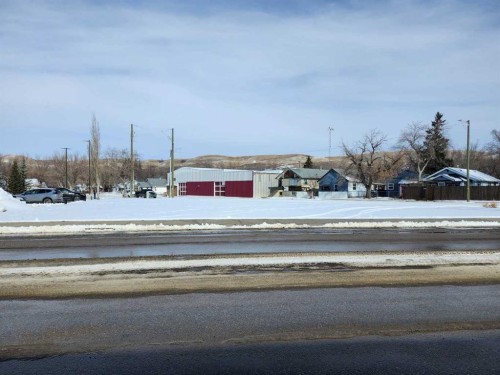 200 Railway Avenue East, Drumheller, AB 