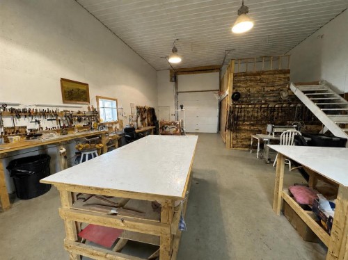 162 Hays Rd 30 N, Hays, AB - Indoor Photo Showing Garage