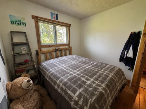 162 Hays Rd 30 N, Hays, AB - Indoor Photo Showing Bedroom