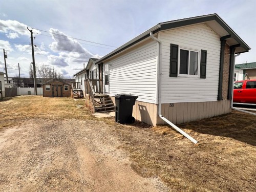 318-349 Railway Avenue, Duchess, AB 
