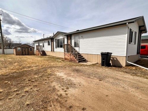 318-349 Railway Avenue, Duchess, AB 
