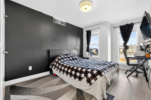 472 West Lakeview Drive, Chestermere, AB - Indoor Photo Showing Bedroom