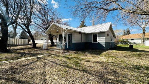 1133 300 Newcastle Place, Drumheller, AB - Outdoor