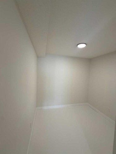 22 Garden Way, Drumheller, AB - Indoor Photo Showing Other Room