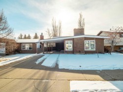 72 Simon Fraser Boulevard WEST Lethbridge, AB T1K 4L5