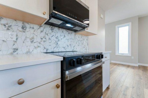 168 10 Avenue Se, Drumheller, AB - Indoor Photo Showing Kitchen