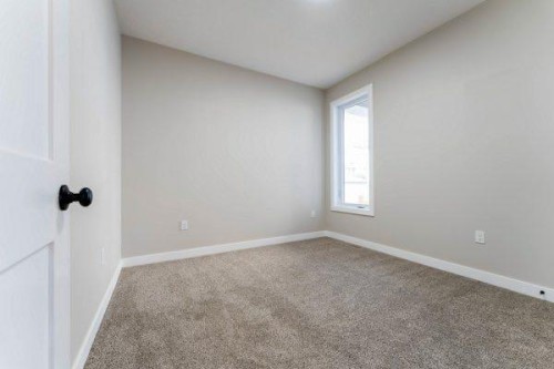 168 10 Avenue Se, Drumheller, AB - Indoor Photo Showing Other Room