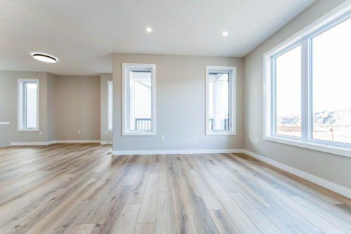 168 10 Avenue Se, Drumheller, AB - Indoor Photo Showing Other Room